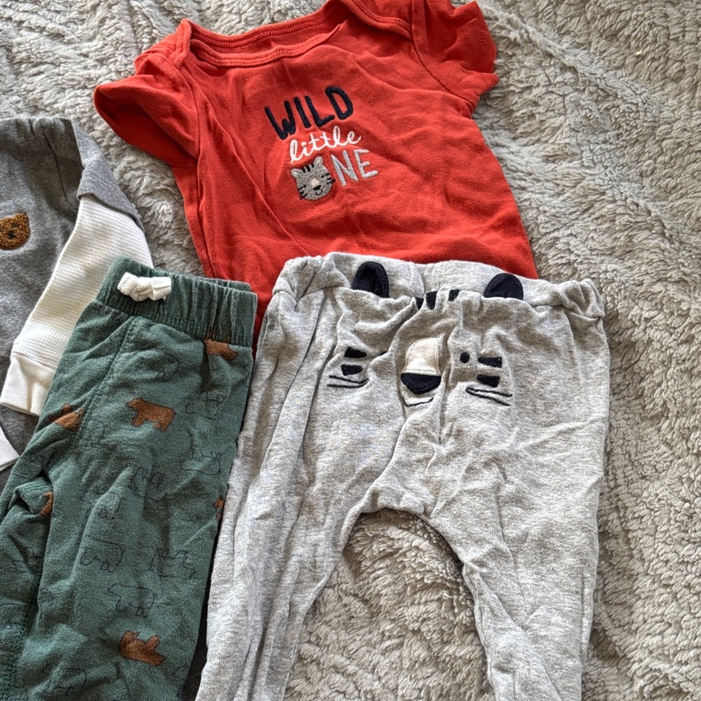 Carter's Gray and Green Kids Sweatpants 9 months - Picture 3 of 3